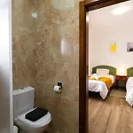 Donothing House - -