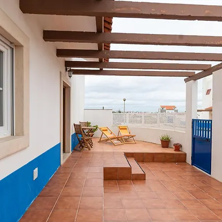 Donothing House - - *