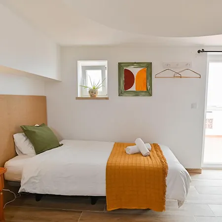 Holiday home Donothing House - -