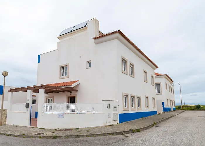 Donothing House - - Baleal